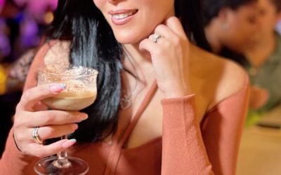 Indulge your senses with the ultimate chocolate martini experience!  Take your mocktail game to the next level and try adding infused chocolate. Your taste buds will thank you!  Visit our website for something special that will satisfy your chocolate cravings.  Cheers to indulgence! 🥂 #SeedYouHead #SeedBoston #ChocolateHeaven #Cheers #Indulge #ChocolateInfusion