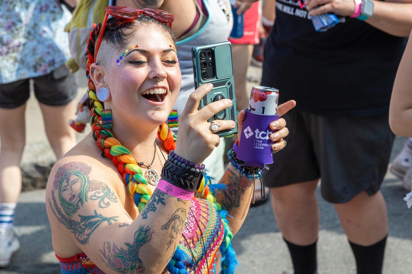 Sundays are for love, laughter, and celebrating Pride!🥳 Our block party was a blast, filled with vibrant energy and unforgettable moments.
to inclusivity and spreading love! ️🧡
📸: @imagixstudio
LoveWins